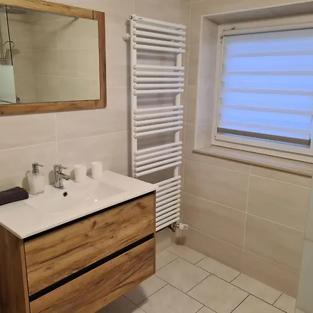아파트 Meuble Des Pierres Blanches N3